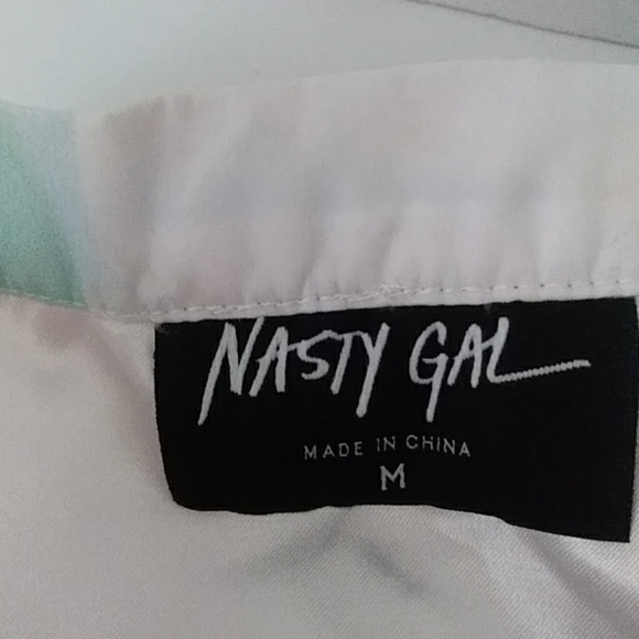 NWT Nasty Gal Balloon Skirt M - Picture 3 of 4